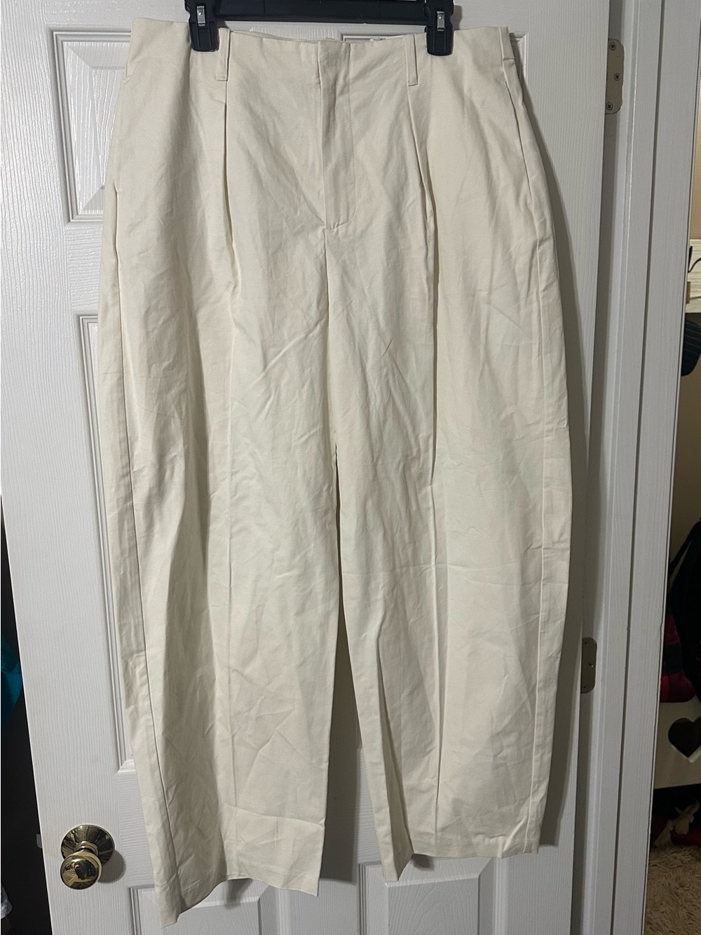 Women's Cream Pleated Wide-Leg Trousers